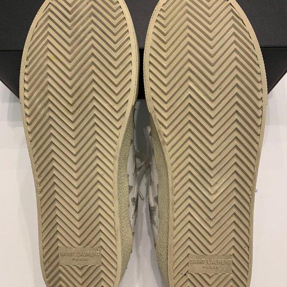 Saint Laurent Classic Sneaker - Picture 10 of 11